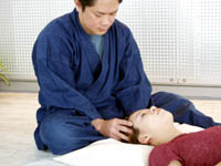 Traditional Thai massage techniqe image13